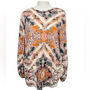 WOMEN’S BLOUSE NO BRAND TAG  B18.5” L 26” MATERIAL 92% POLYESTER & 8% SPANDEX